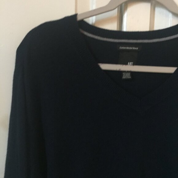 J. Ferrar men's long sleeve blue v-neck cotton modal blend sweater size Medium - Picture 4 of 6